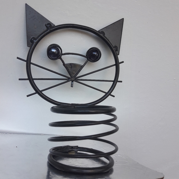 Spooky Wrought Iron Cat w/Marble Glass Eyes - Picture 12 of 14